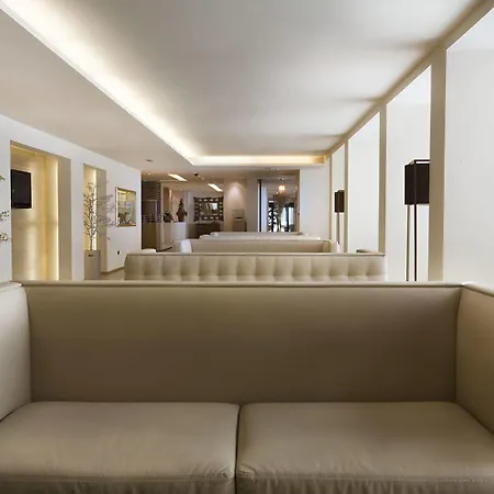 Grand Paradiso מלון 5*