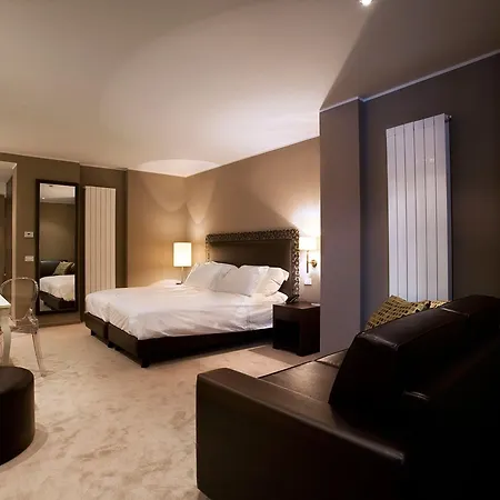 Grand Paradiso Hotell 5*