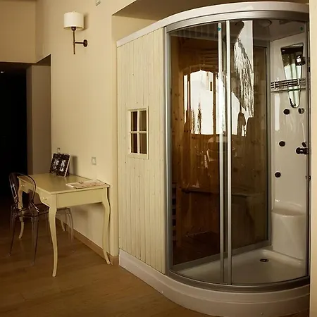 Hotell Grand Paradiso 5*