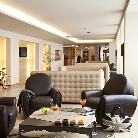 Hotell Grand Paradiso