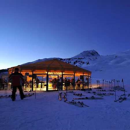 Grand Paradiso Hotell