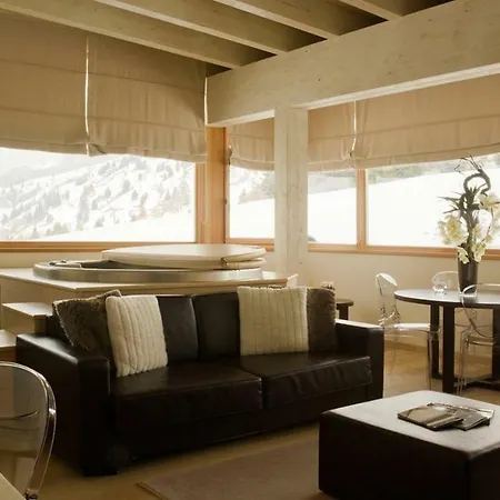 Grand Paradiso Hotell 5*